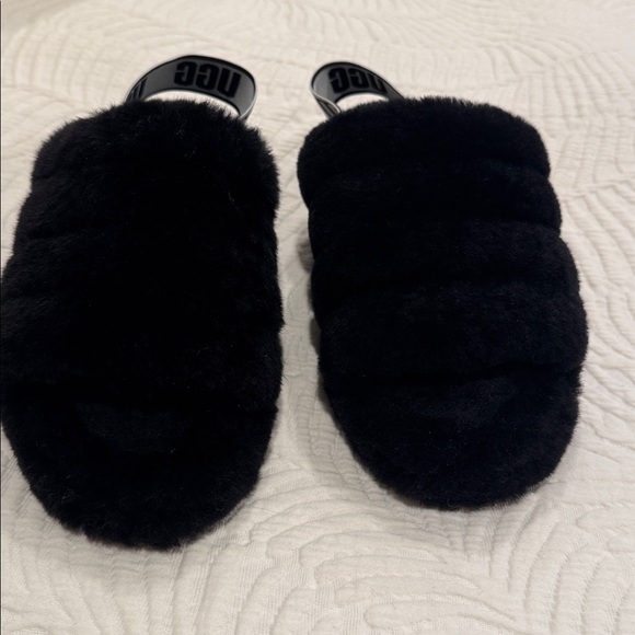 UGG women’s slippers size 9 - Picture 5 of 5